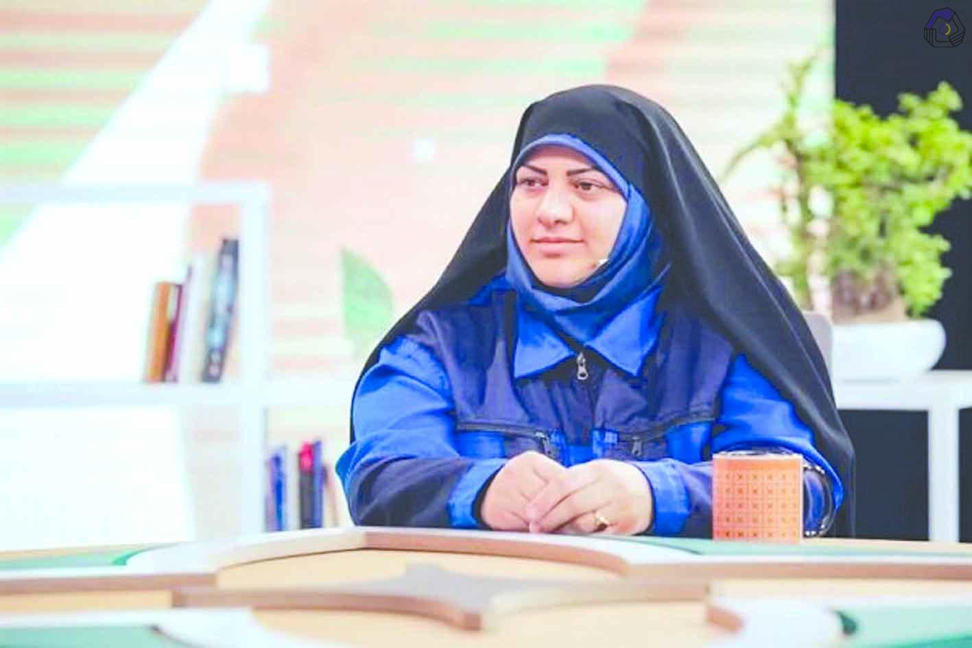 سمیه گلپور:گوشت از سفره کارگران حذف شده/ شاهد حذف وعده‌های غذایی از سه وعده در روز به یک وعده هستیم