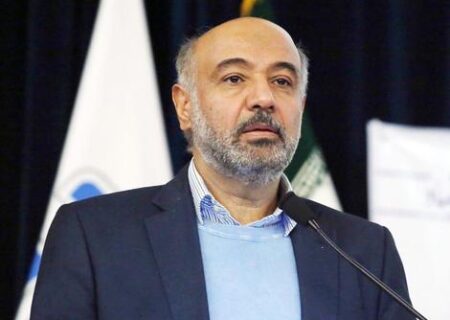 کارفرمایان تمایل به استخدام زنان دارند، زیرا زنان حاضرند با دستمزد پایین‌تری کار کنند
