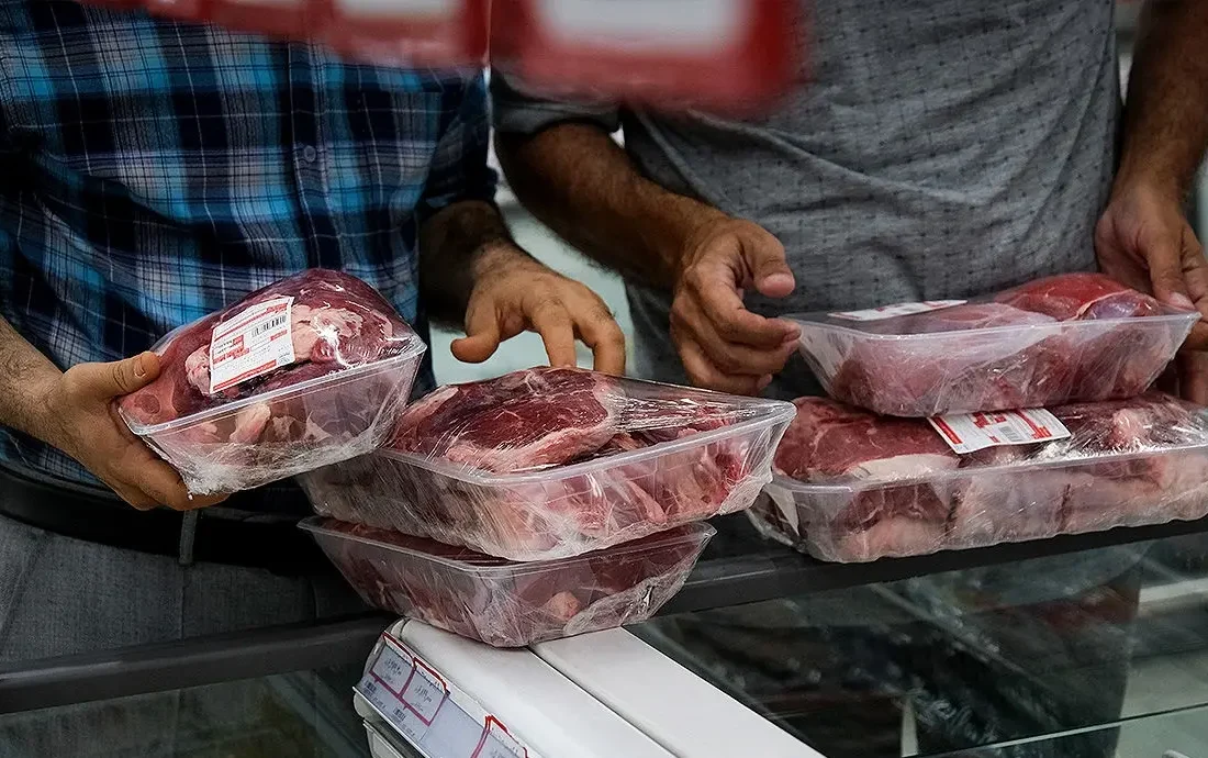 مزد روزانه کارگران؛ پول ۳۰۰ گرم گوشت قرمز