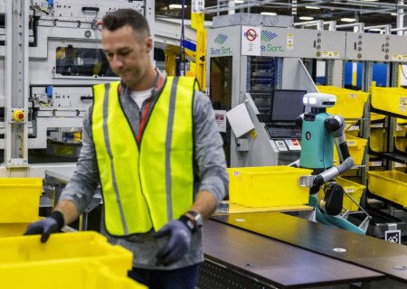 آمازون در مسیر اخراج سازی؛ سی‌هزار نفر قربانی سیاست صرفه‌جویی غول فناوری