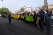 تجمع بازنشستگان کارگری در شهرهای مختلف/ بازنشستگان در خرج زندگی ماندهاند