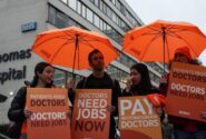 ادامه اعتصاب ۵ روزه هزاران پزشک در انگلیس در اعتراض به دولت