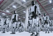 چین اولین ارتش ربات‌های انسان‌نما را به کارخانه‌ها فرستاد + فیلم